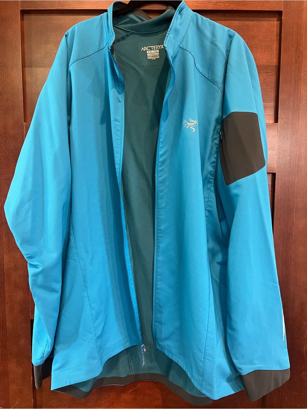Arc'teryx Men's Blue Lightweight Softshell Jacket XXL